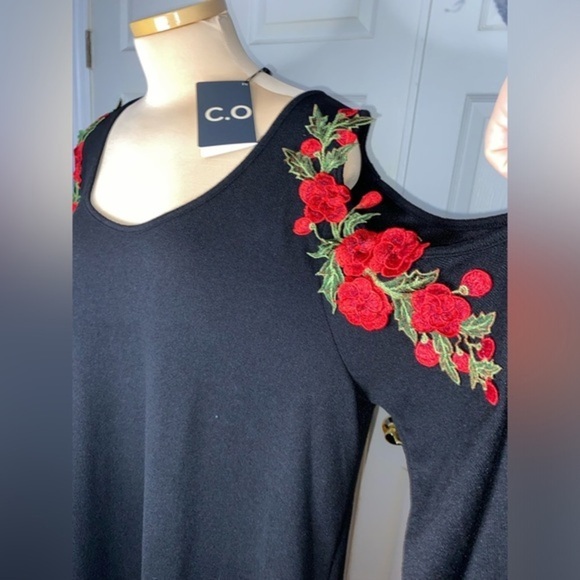 Cozy Casual Dresses & Skirts - C.o.z.Y Black Sweater Dress XXL NWT Cold Shoulder w/ Rose Embroidery, Cozy Chic